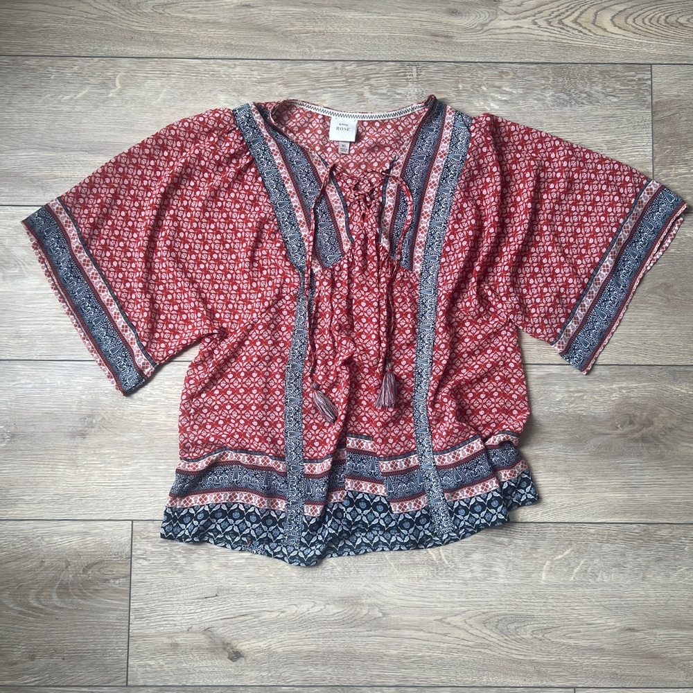 Knox Rose, lightweight, flowing, three-quarter sleeve, V-neck style blouse